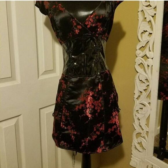 Lip Service Looks That Kill Dress - Picture 8 of 8